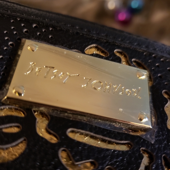 Betsey Johnson Clutch, Black with Gold Roses. NWOT - Picture 2 of 7